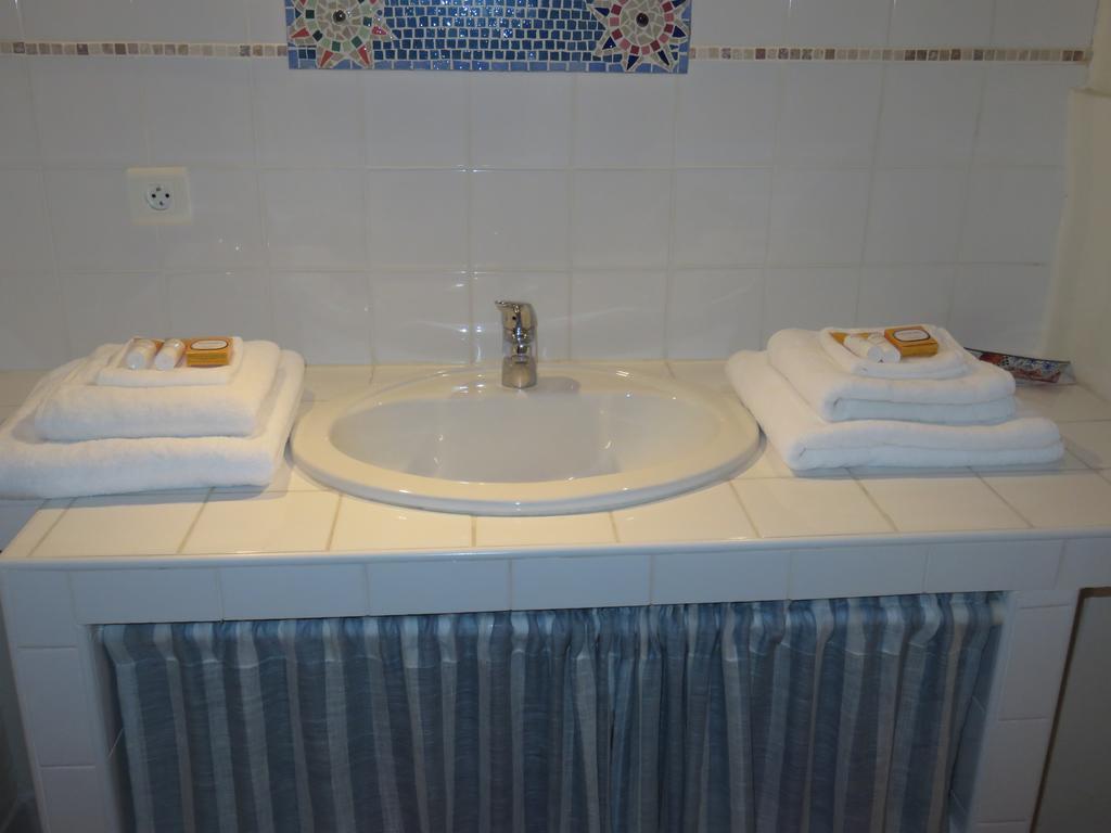 Bed and Breakfast Le Clos Des Canebiers Grasse Zimmer foto