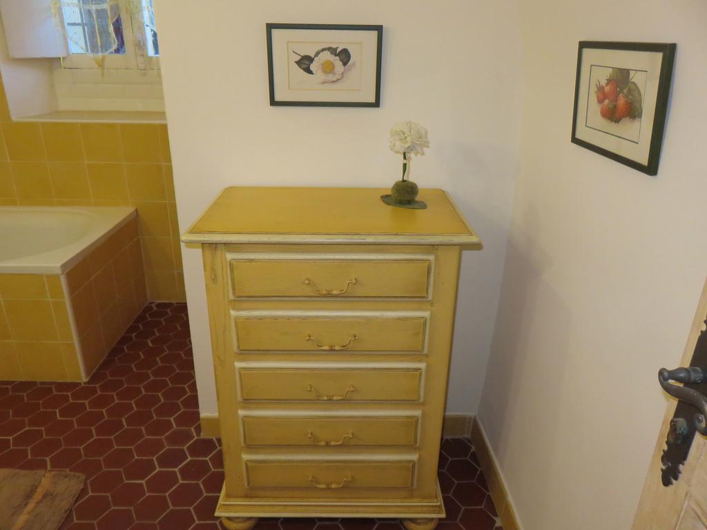 Bed and Breakfast Le Clos Des Canebiers Grasse Zimmer foto