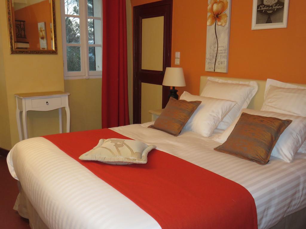 Bed and Breakfast Le Clos Des Canebiers Grasse Zimmer foto