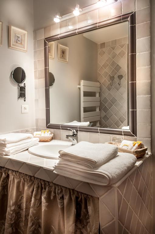 Bed and Breakfast Le Clos Des Canebiers Grasse Zimmer foto