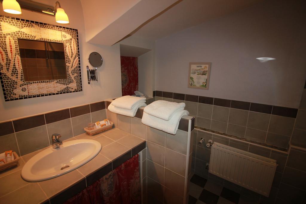Bed and Breakfast Le Clos Des Canebiers Grasse Exterior foto