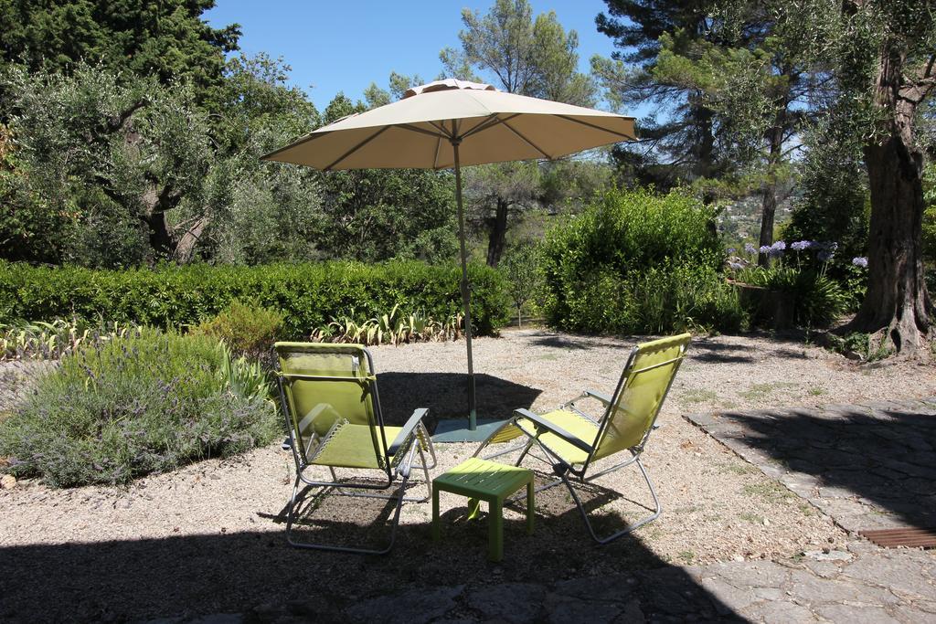 Bed and Breakfast Le Clos Des Canebiers Grasse Exterior foto